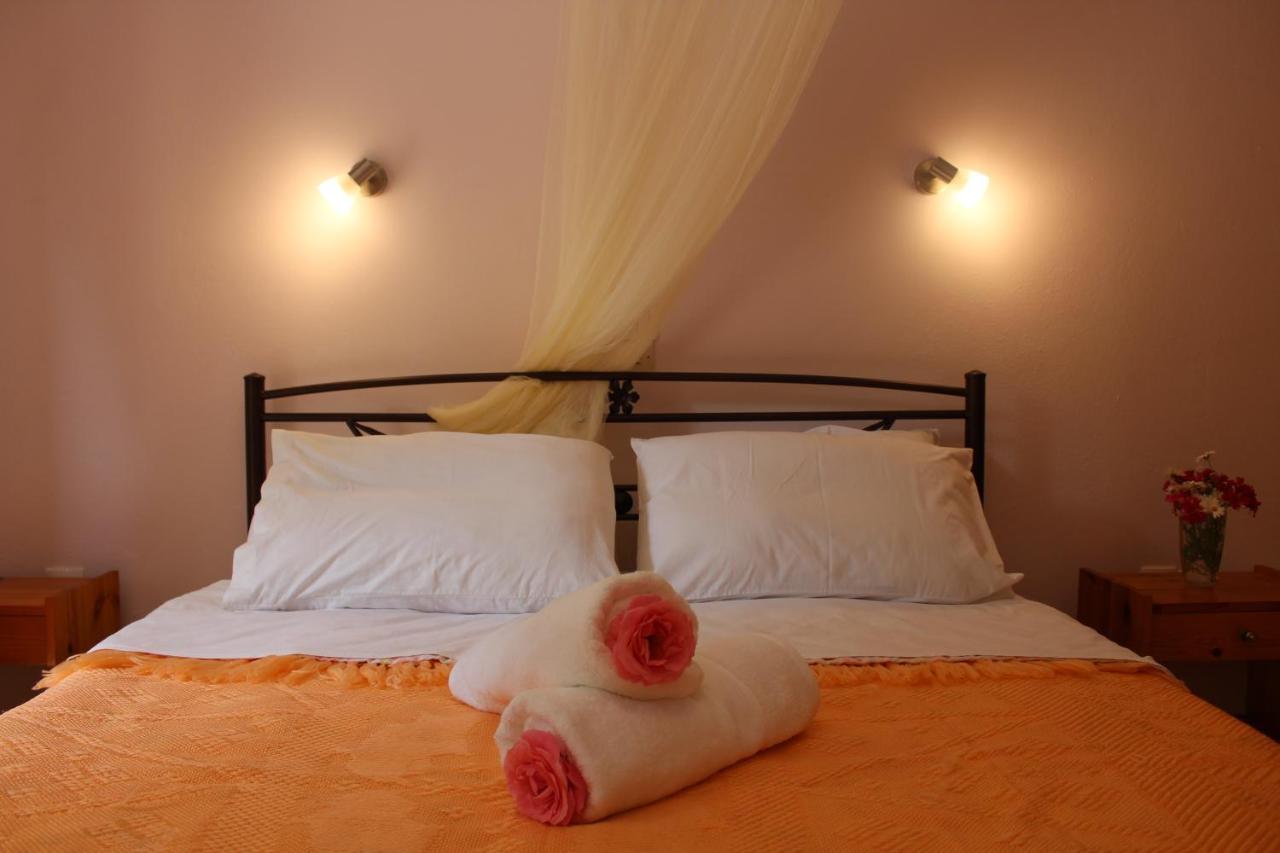 Marina 1990 Apartment อายีโอส เยออร์ยิโอส ปากอน ภายนอก รูปภาพ