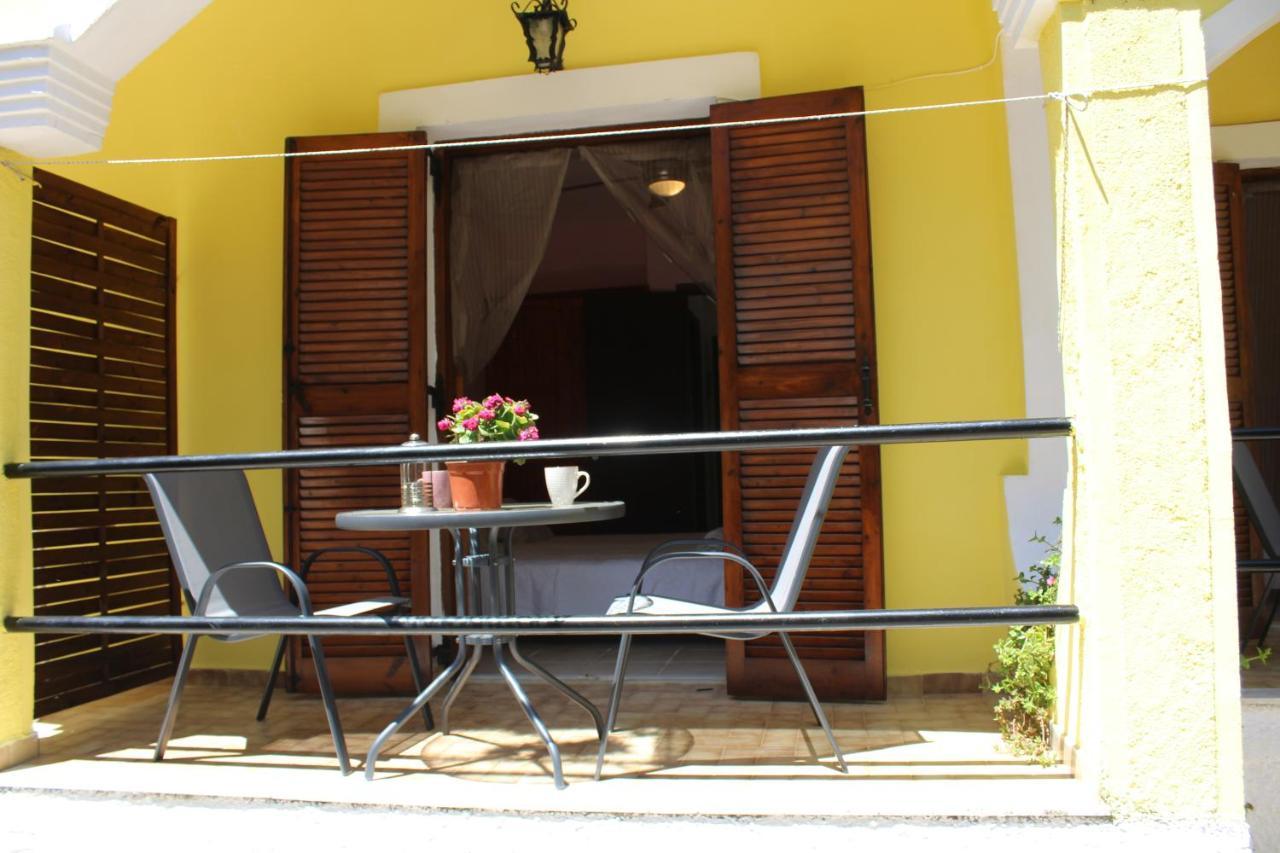 Marina 1990 Apartment อายีโอส เยออร์ยิโอส ปากอน ภายนอก รูปภาพ