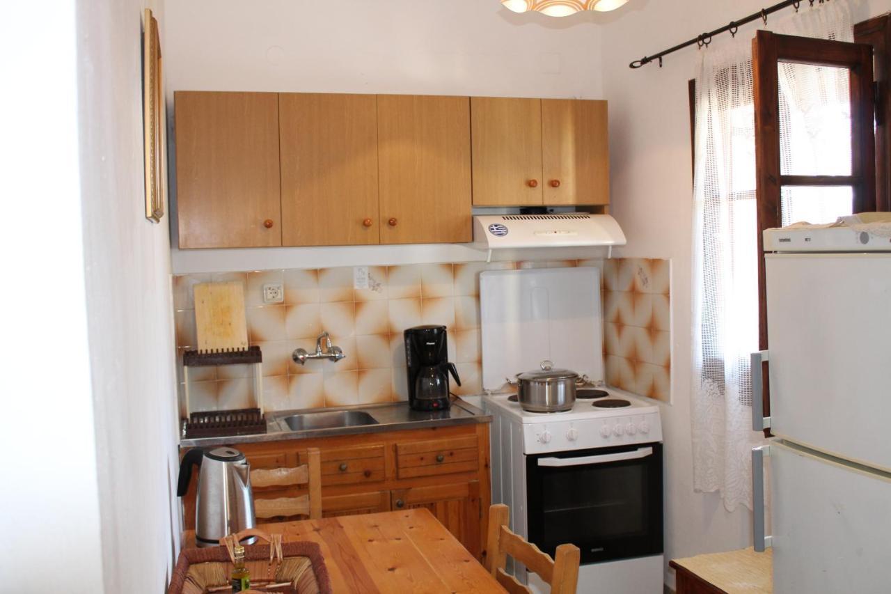 Marina 1990 Apartment อายีโอส เยออร์ยิโอส ปากอน ภายนอก รูปภาพ