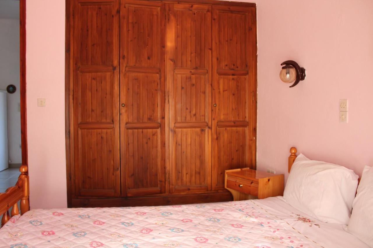 Marina 1990 Apartment อายีโอส เยออร์ยิโอส ปากอน ภายนอก รูปภาพ