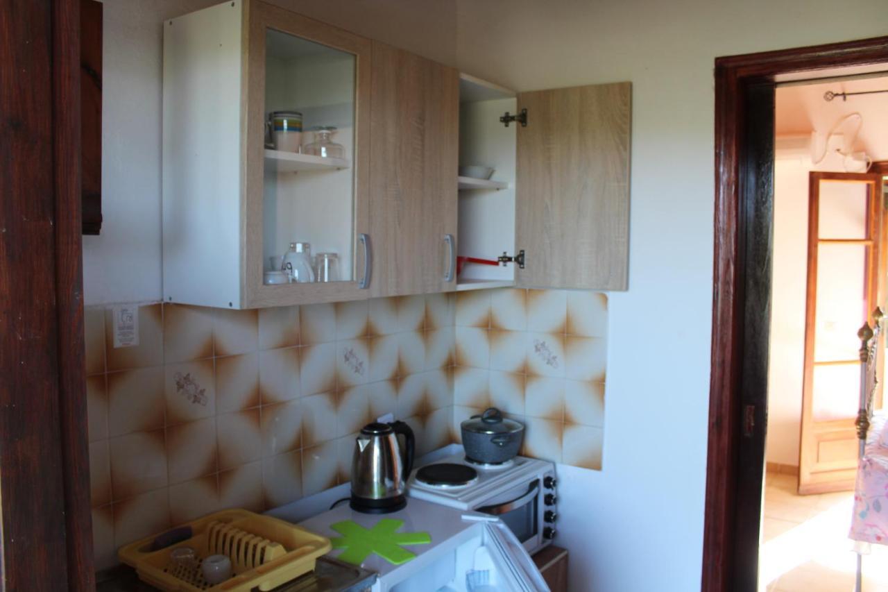 Marina 1990 Apartment อายีโอส เยออร์ยิโอส ปากอน ภายนอก รูปภาพ